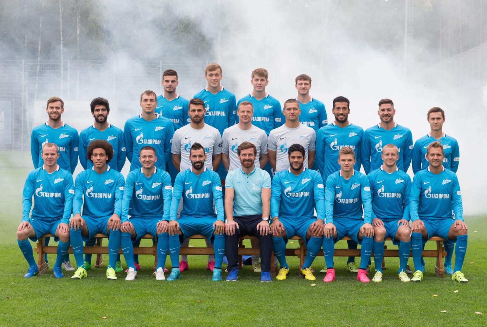 Командная фотосессия основного состава ФК «Зенит» сезона 2015/2016