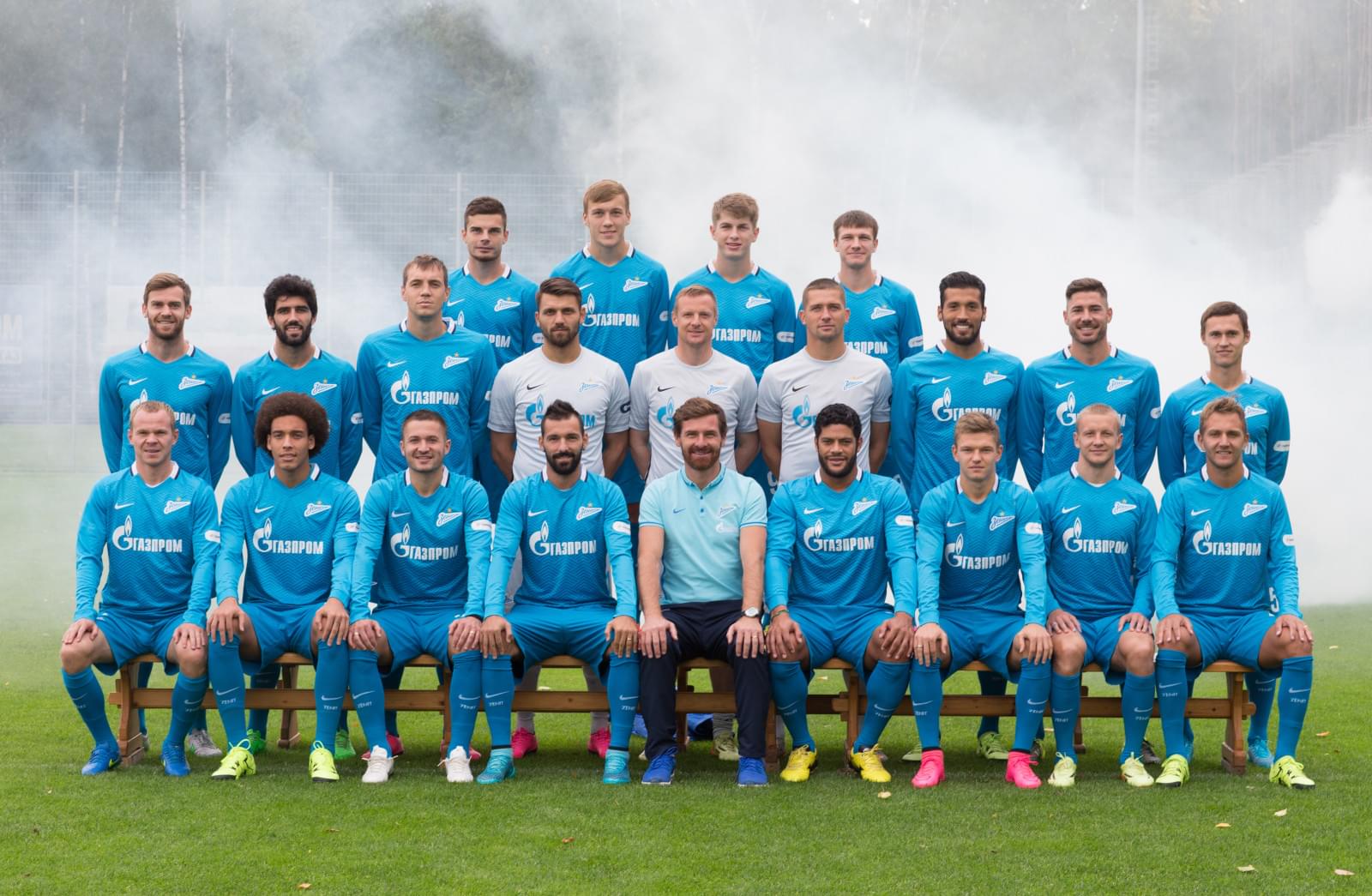 Командная фотосессия основного состава ФК «Зенит» сезона 2015/2016
