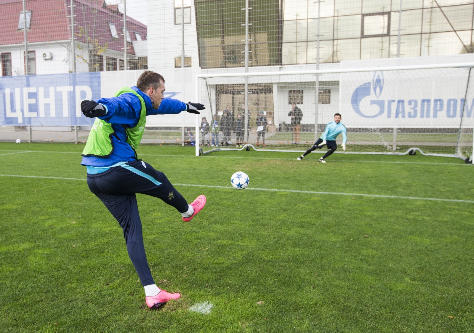 Открытая тренировка «Зенита» перед матчем Лиги Чемпионов УЕФА с «Лионом»