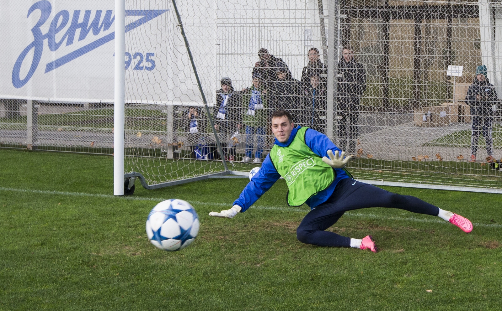 Открытая тренировка «Зенита» перед матчем Лиги Чемпионов УЕФА с «Лионом»
