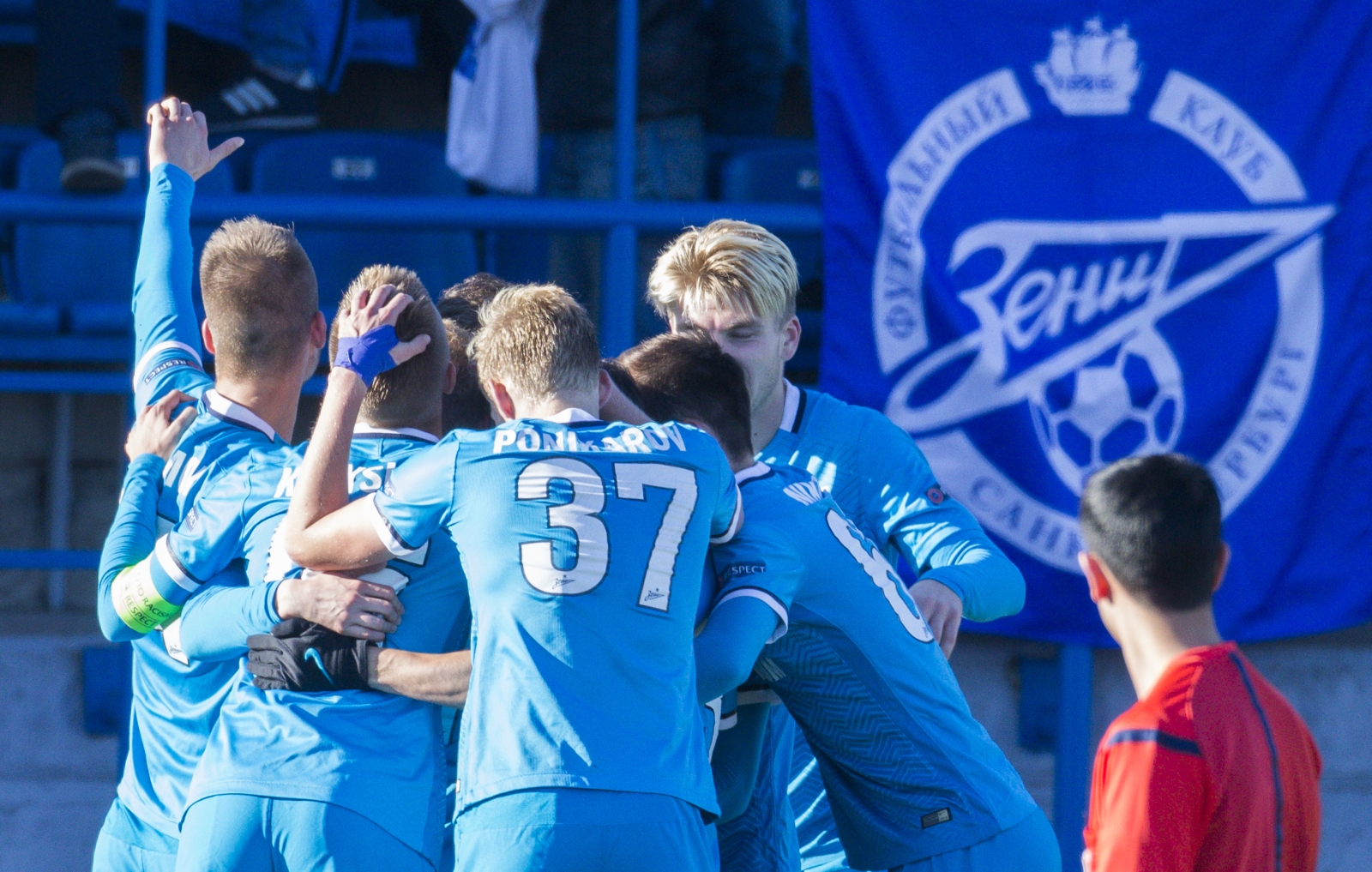 Юношеская лига УЕФА 2015/16, «Зенит» — «Лион»