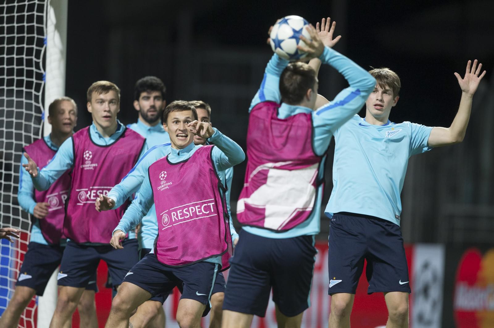 Тренировка «Зенита» перед матчем Лиги Чемпионов УЕФА 2015/16, «Лион» — «Зенит»