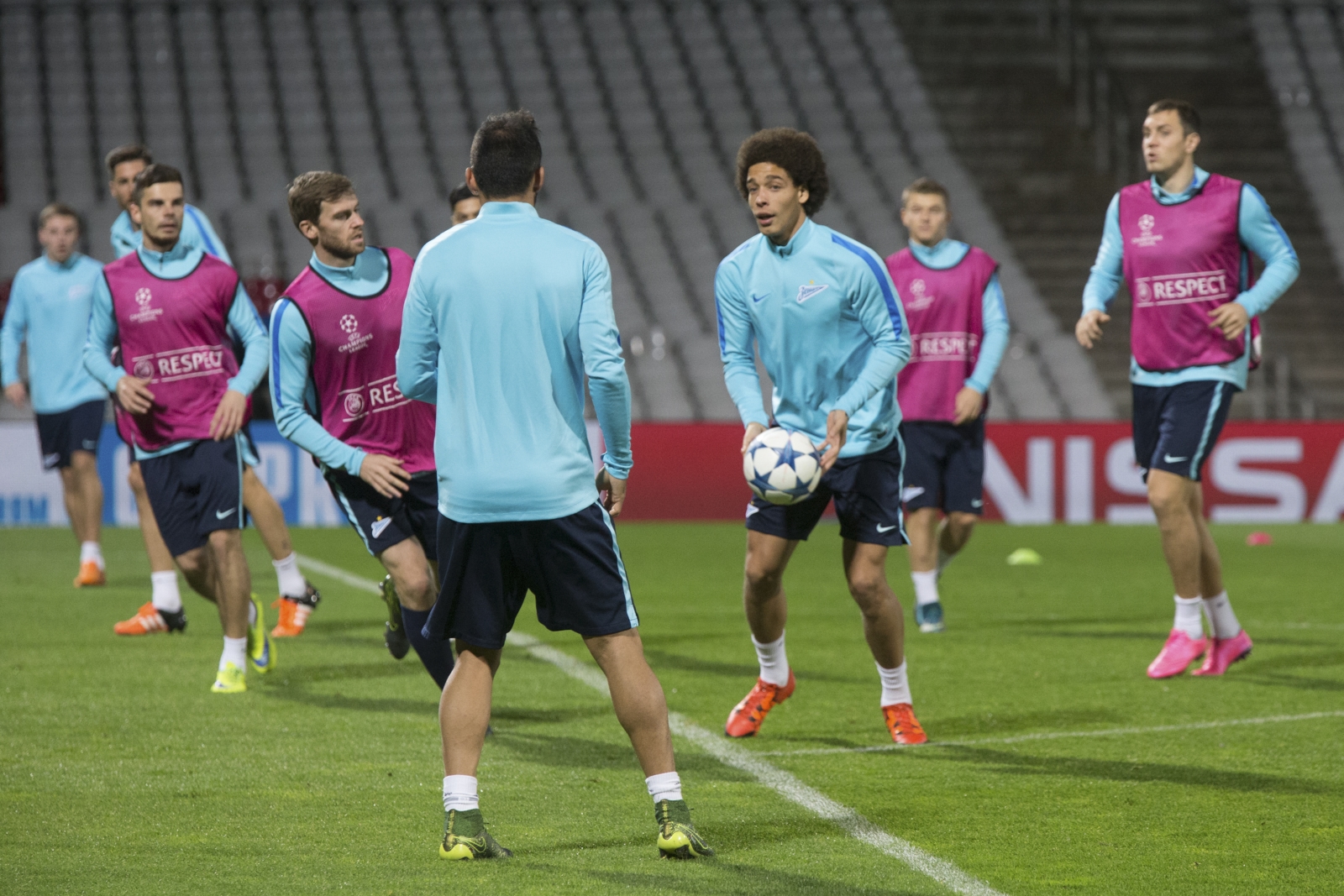 Тренировка «Зенита» перед матчем Лиги Чемпионов УЕФА 2015/16, «Лион» — «Зенит»
