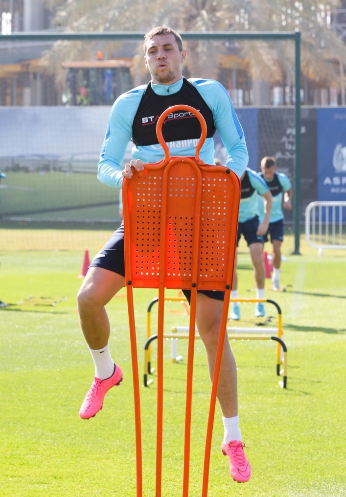 «Газпром»-тренировочные сборы в Дохе: 19 января, утренняя тренировка