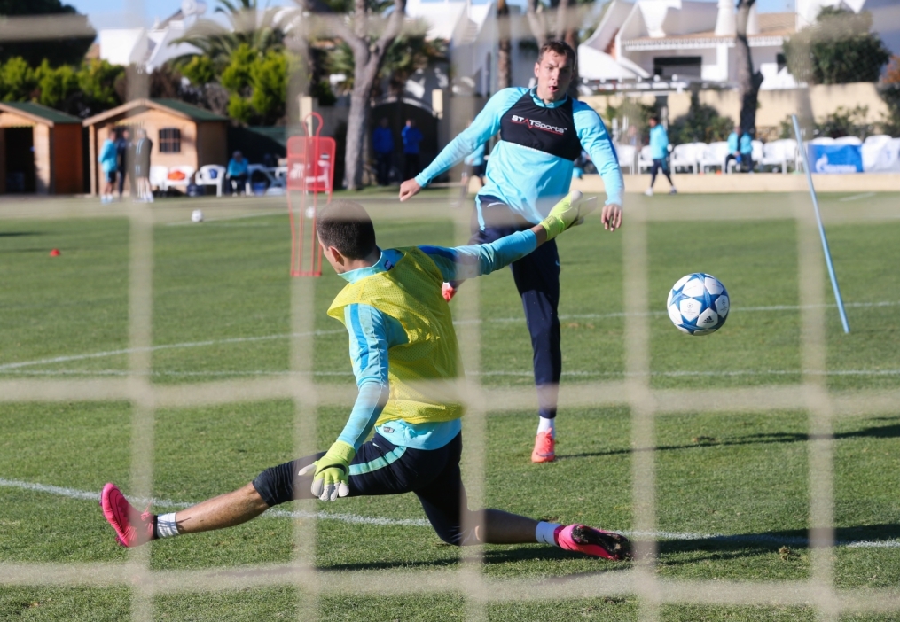 «Газпром»-тренировочный сбор в Фару: 29 января, утренняя тренировка