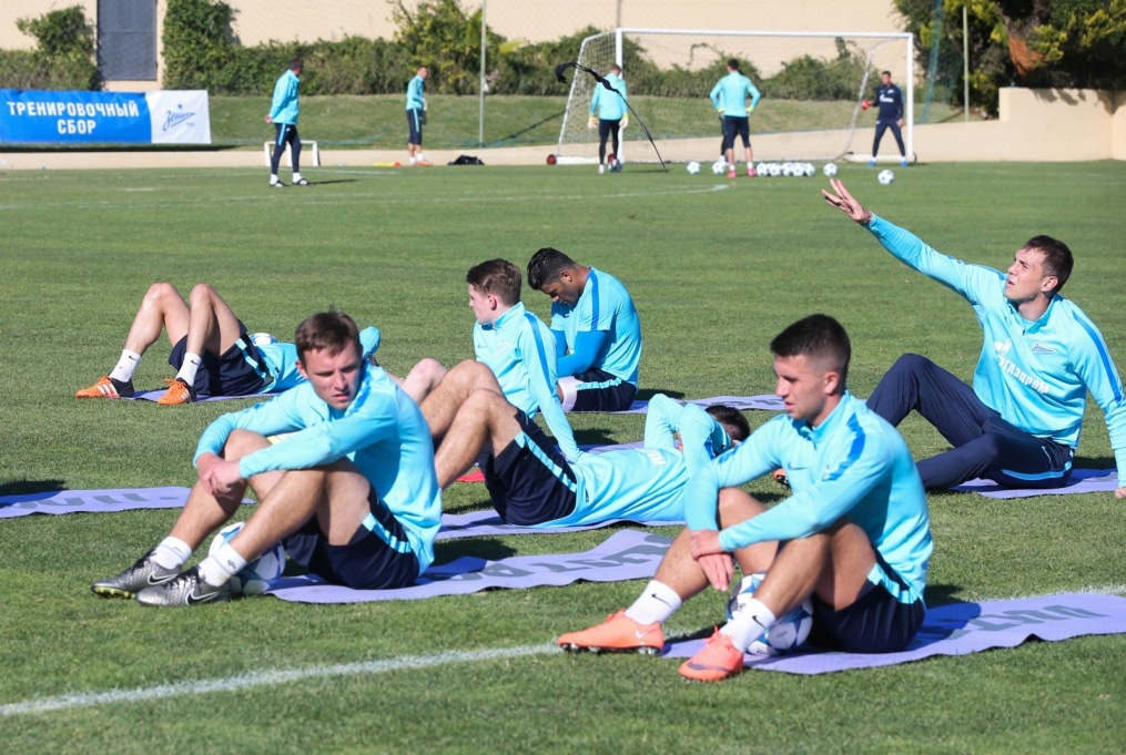 «Газпром»-тренировочный сбор в Фару: 29 января, утренняя тренировка