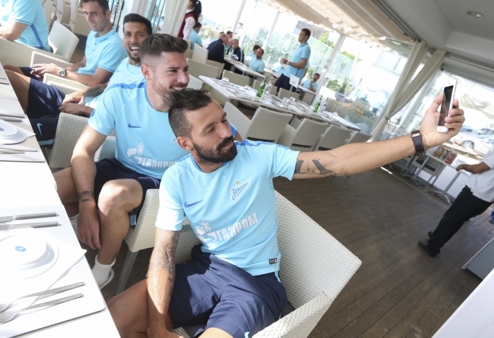 «Газпром»-тренировочный сбор в Фару: 30 января, утренняя тренировка