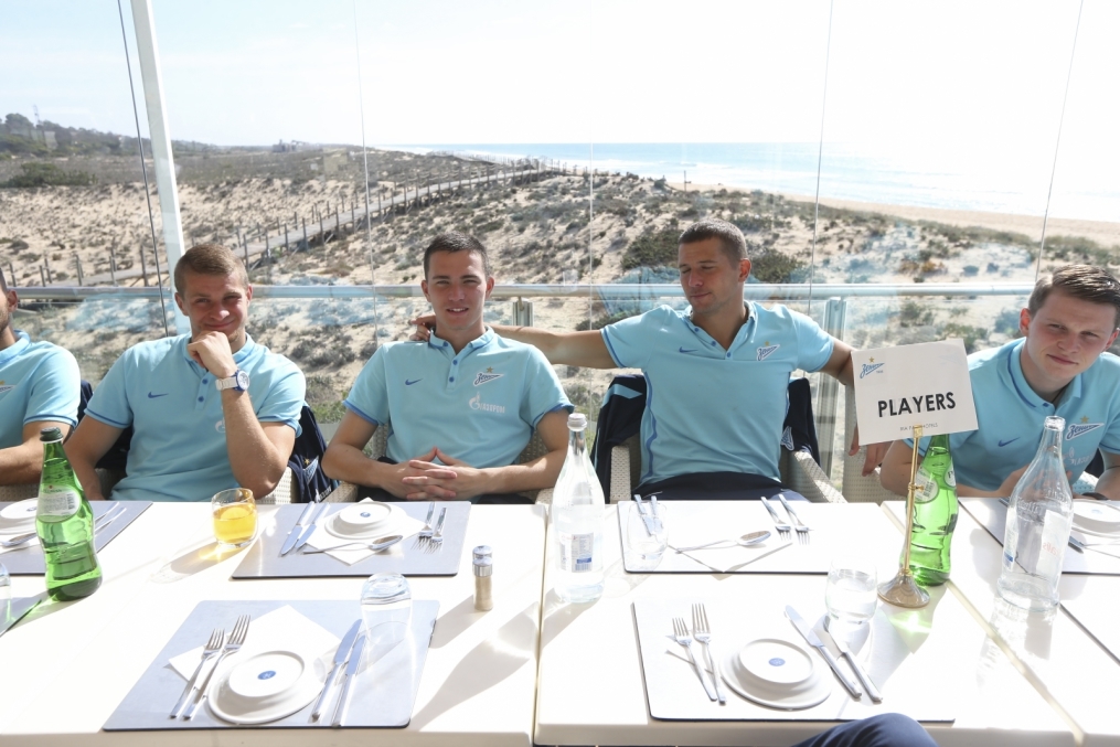 «Газпром»-тренировочный сбор в Фару: 30 января, утренняя тренировка