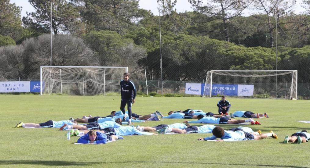 «Газпром»-тренировочный сбор в Фару: 30 января, утренняя тренировка