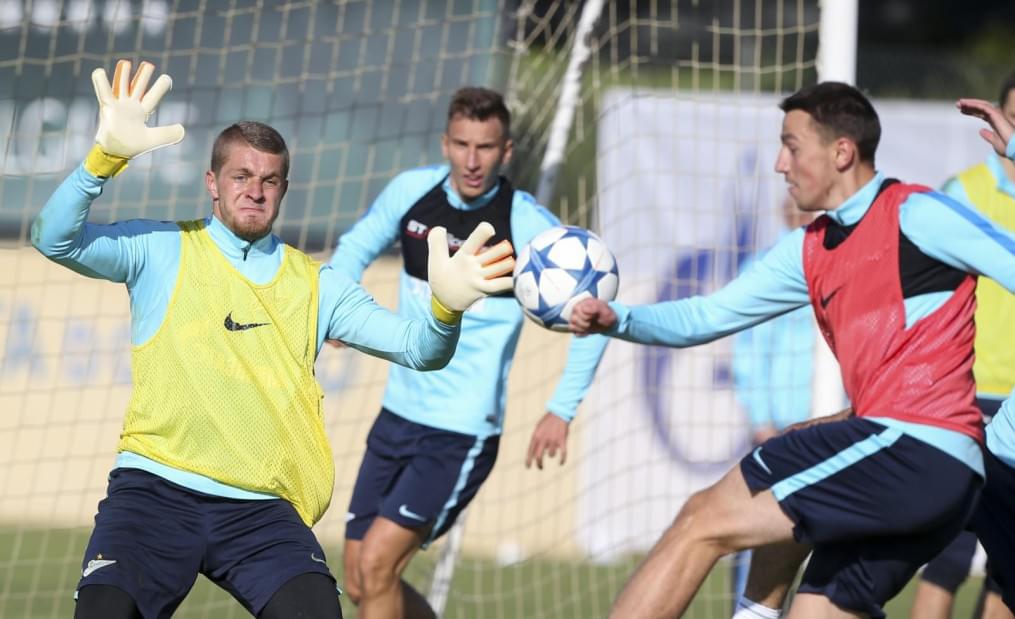 «Газпром»-тренировочный сбор в Фару: 30 января, утренняя тренировка