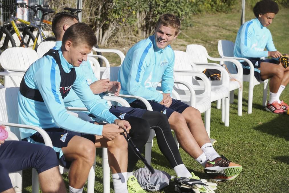 «Газпром»-тренировочный сбор в Фару: 31 января, утренняя тренировка