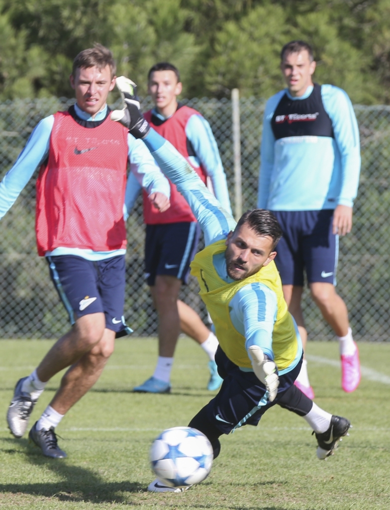 «Газпром»-тренировочный сбор в Фару: 31 января, утренняя тренировка