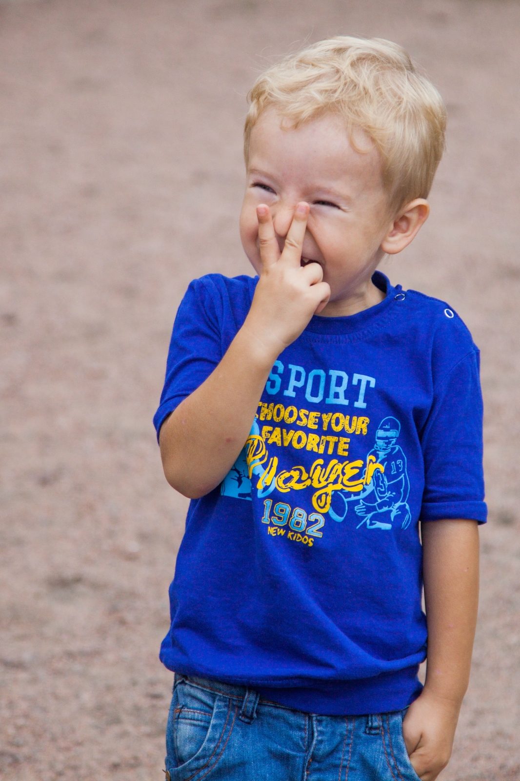 Синегривый Лев посетил детский лагерь в Колпино