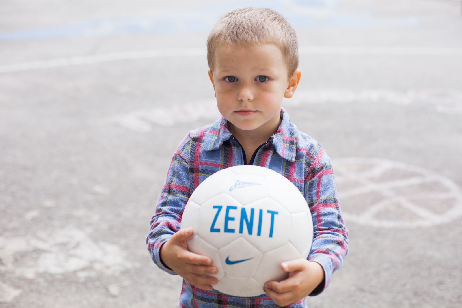 Синегривый Лев посетил детский лагерь в Колпино