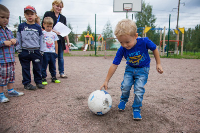 Синегривый Лев посетил детский лагерь в Колпино