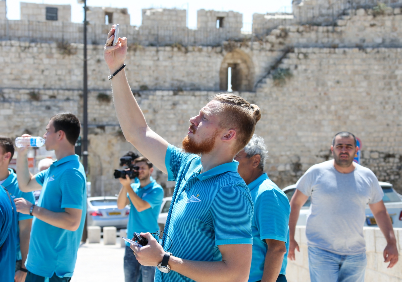 Футболисты и тренеры «Зенита» побывали на экскурсии в Иерусалиме