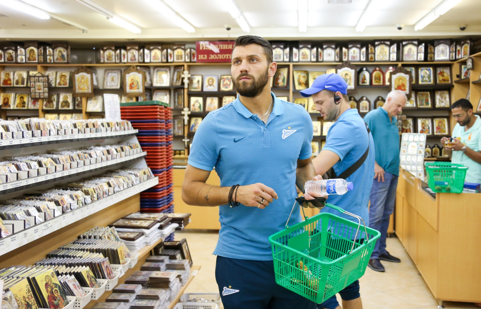 Футболисты и тренеры «Зенита» побывали на экскурсии в Иерусалиме