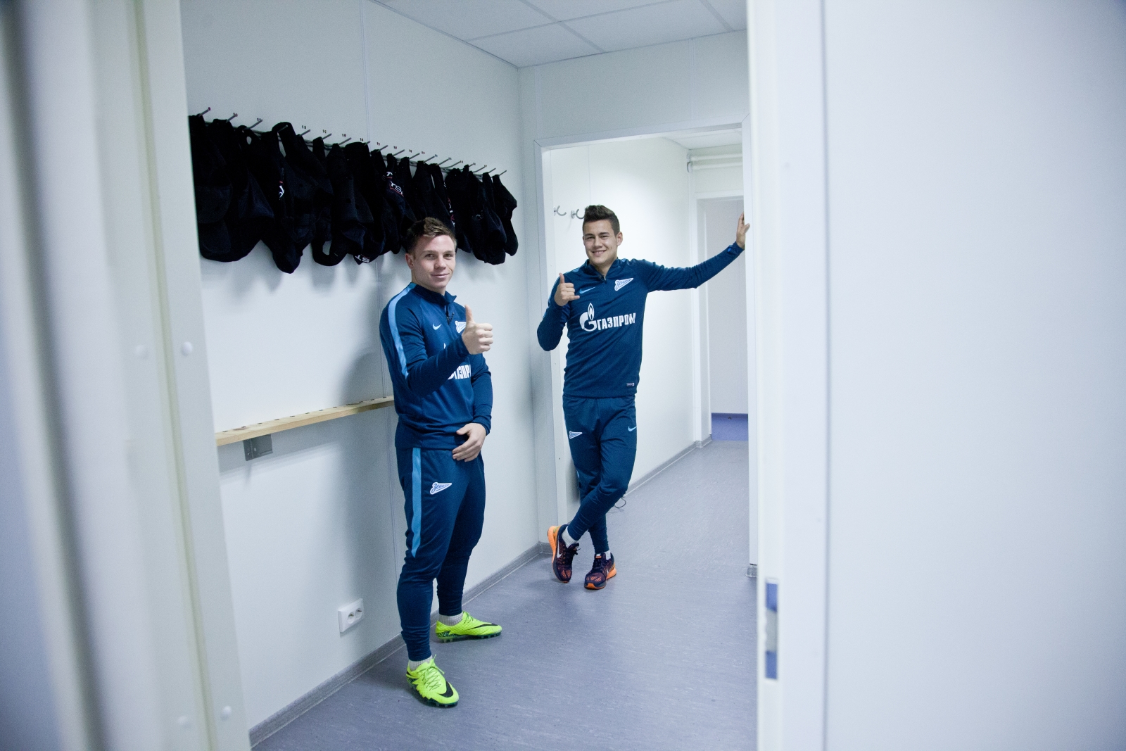 «Клуб добрых дел»: Игроки «Зенита»-2 встретились с воспитанниками детского дома