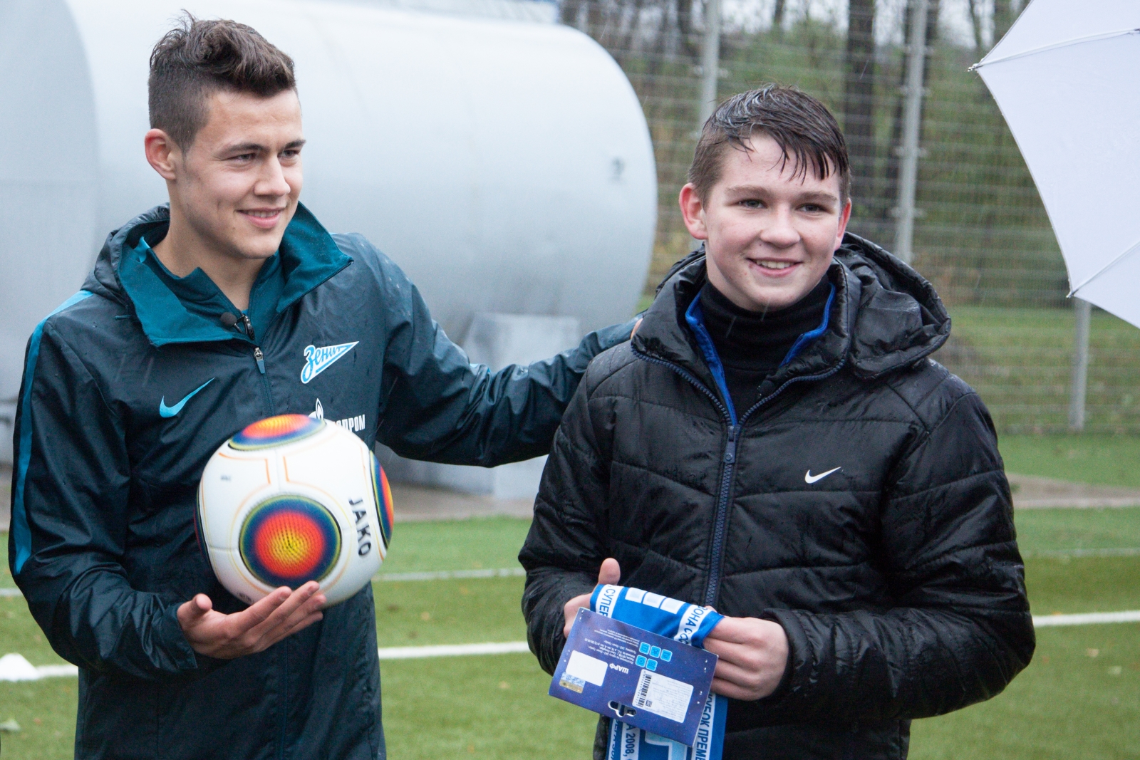 «Клуб добрых дел»: Игроки «Зенита»-2 встретились с воспитанниками детского дома