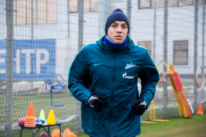 Тренировка «Зенита» перед матчем против «Маккаби»: фоторепортаж из «Газпром» — тренировочного центра.