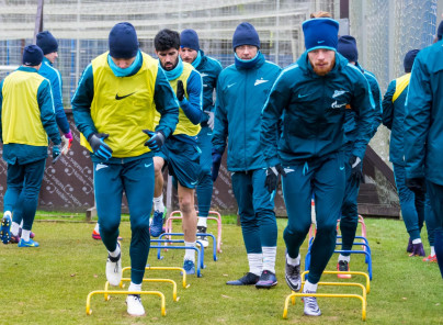 Тренировка «Зенита» перед матчем против «Маккаби»: фоторепортаж из «Газпром» — тренировочного центра.