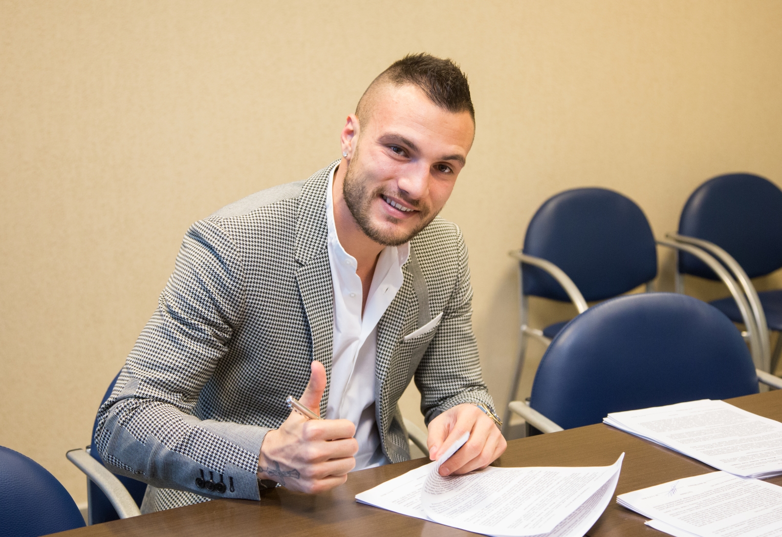 Йоан Молло, заключил контракт с «Зенитом»