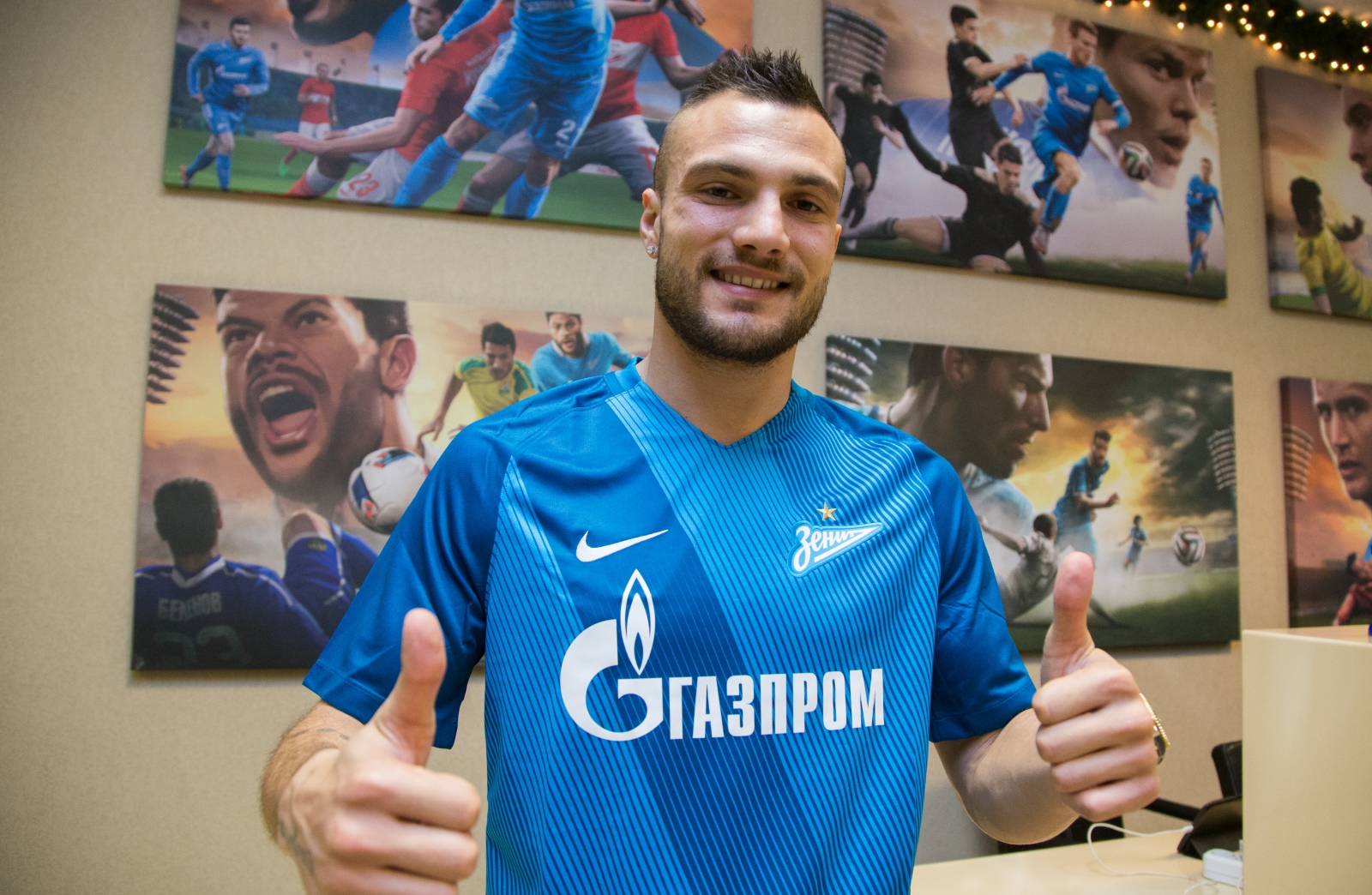 Йоан Молло, заключил контракт с «Зенитом»