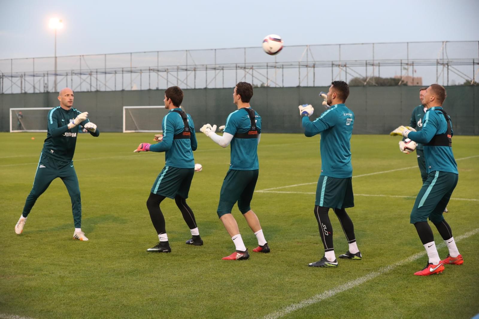 «Газпром»-тренировочные сборы в Дубае: 15 января, вечерняя тренировка
