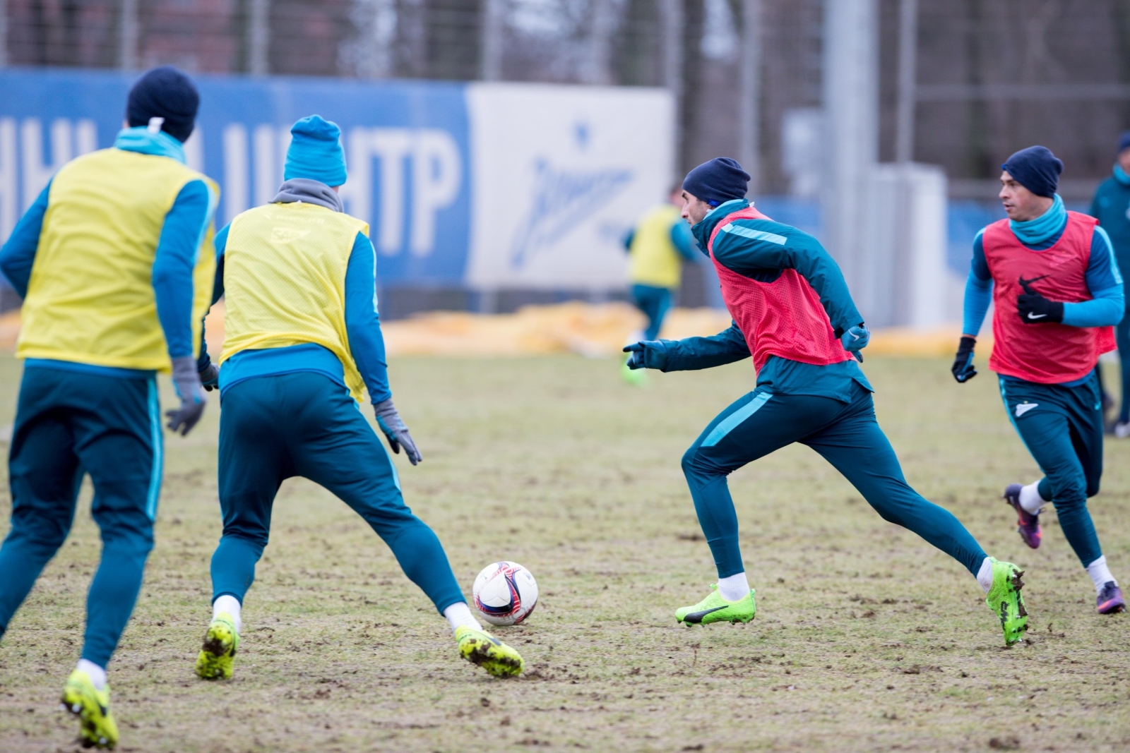 Утренняя тренировка «Зенита» в «Газпром» — тренировочном центре