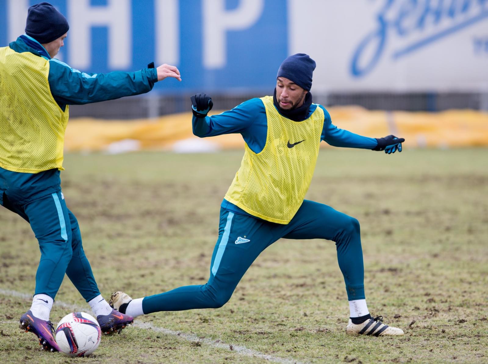 Утренняя тренировка «Зенита» в «Газпром» — тренировочном центре