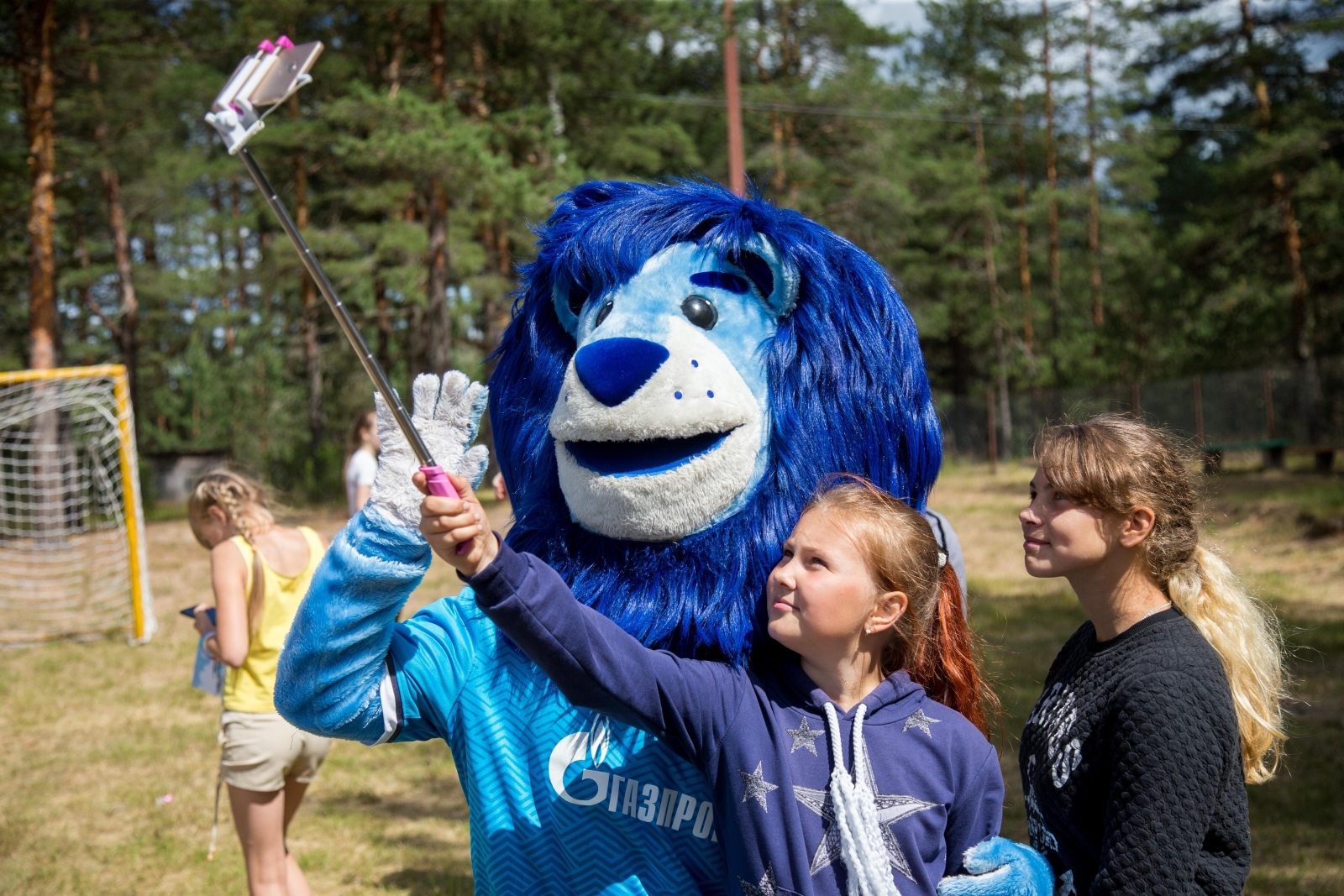 Синегривый Лев посетил Cоциально-реабилитационный центр в Гдове