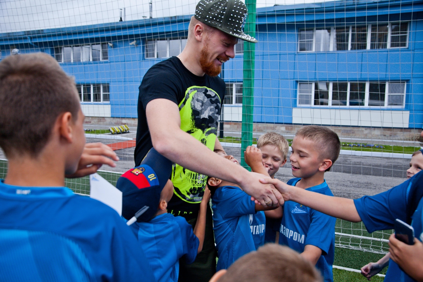 Иван Новосельцев посетил детский лагерь Академии