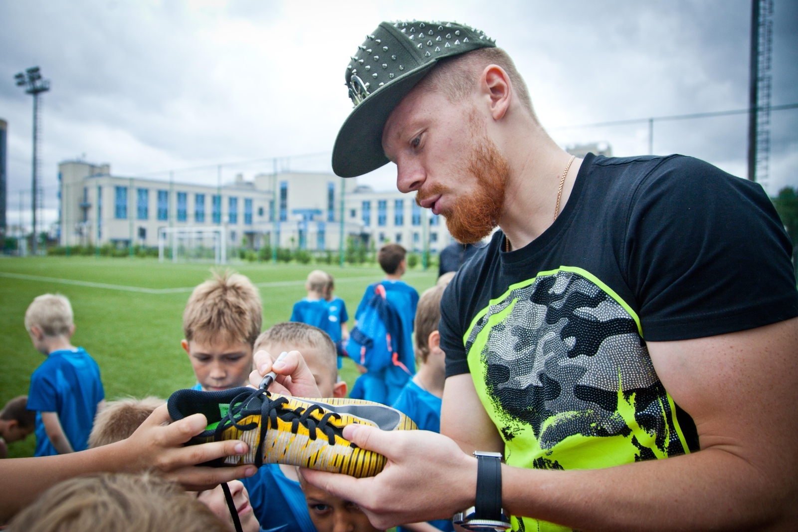 Иван Новосельцев посетил детский лагерь Академии