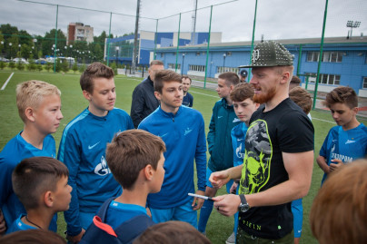 Иван Новосельцев посетил детский лагерь Академии