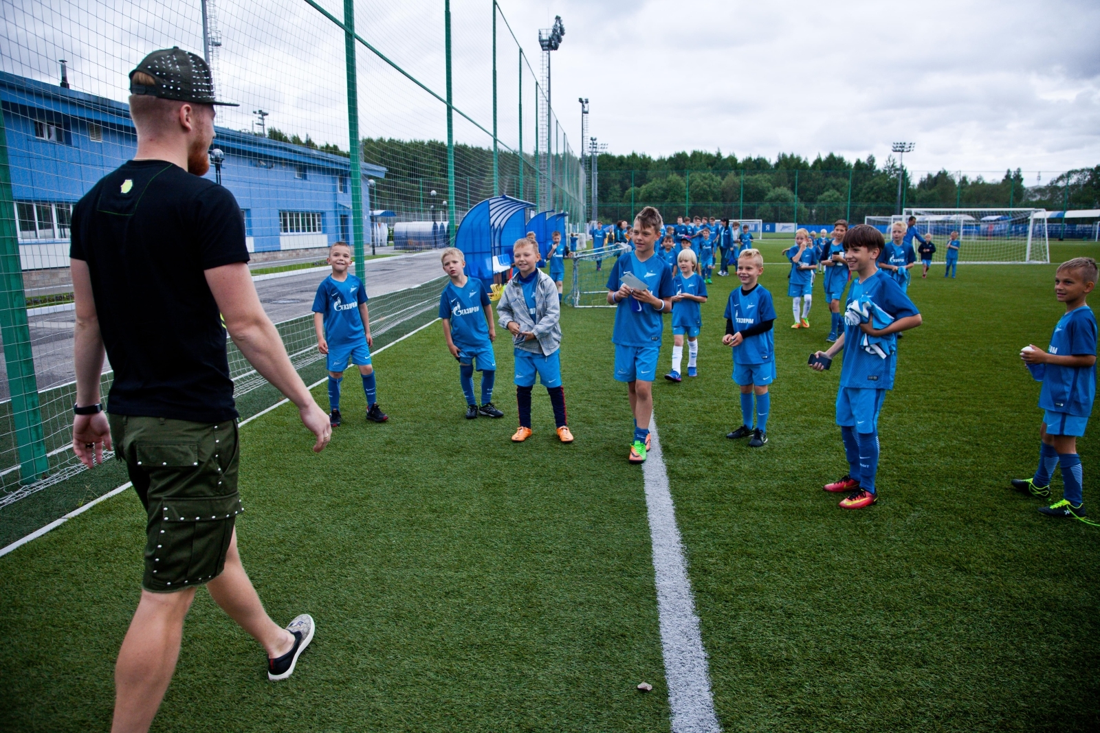 Иван Новосельцев посетил детский лагерь Академии