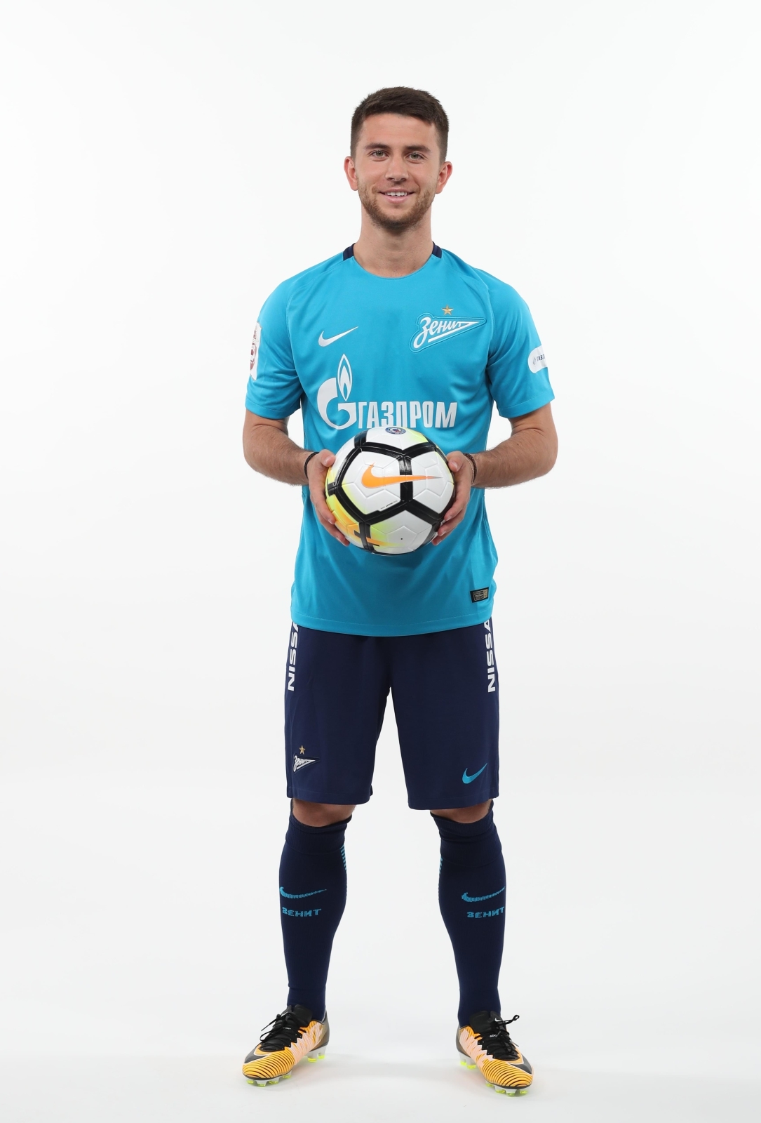 Фотосессия футболистов и тренеров основного состава ФК «Зенит» сезона 2017/2018