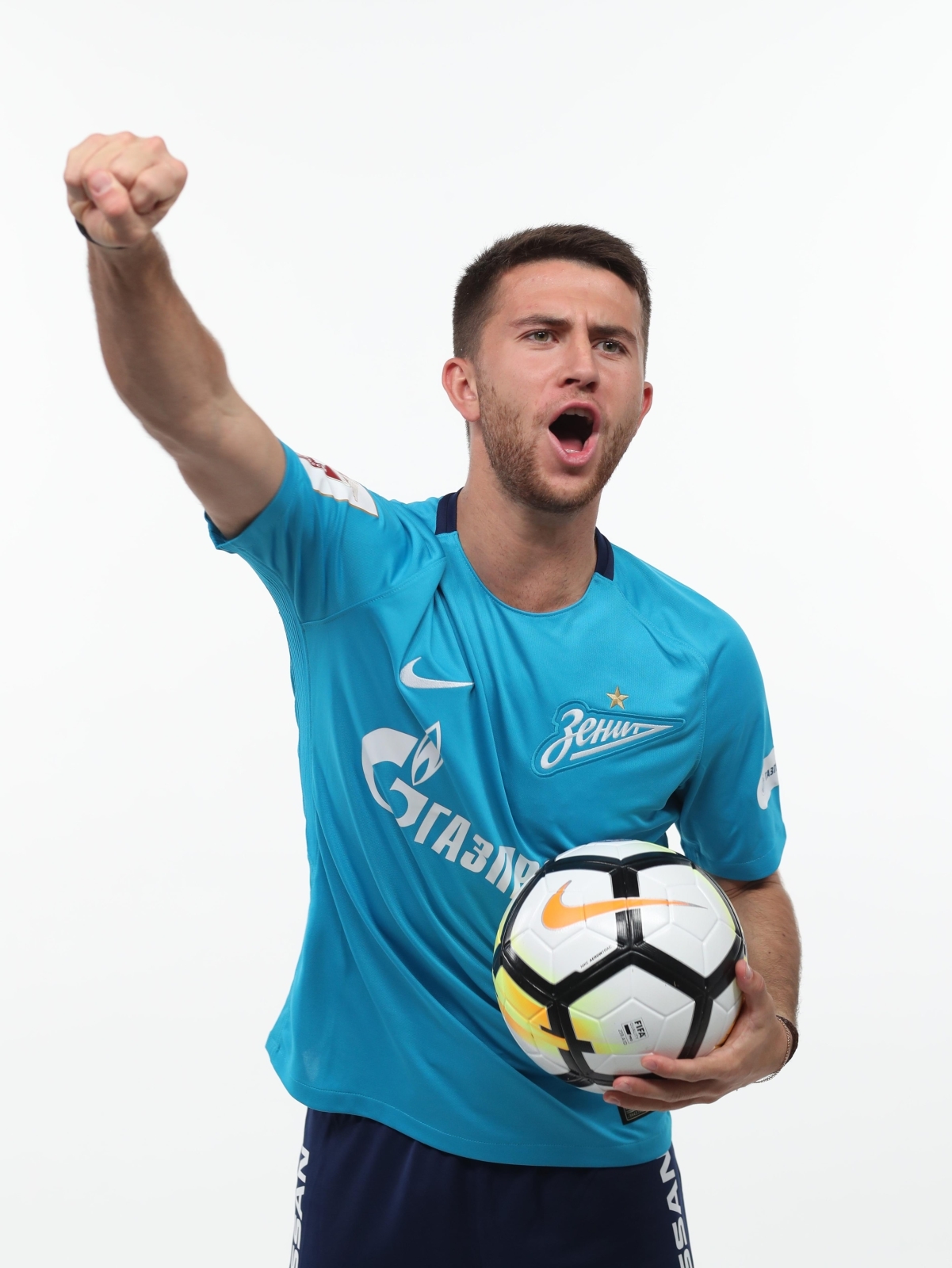 Фотосессия футболистов и тренеров основного состава ФК «Зенит» сезона 2017/2018