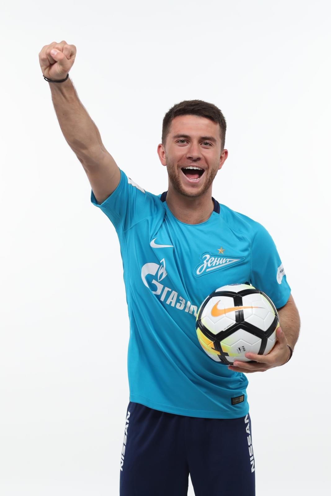 Фотосессия футболистов и тренеров основного состава ФК «Зенит» сезона 2017/2018