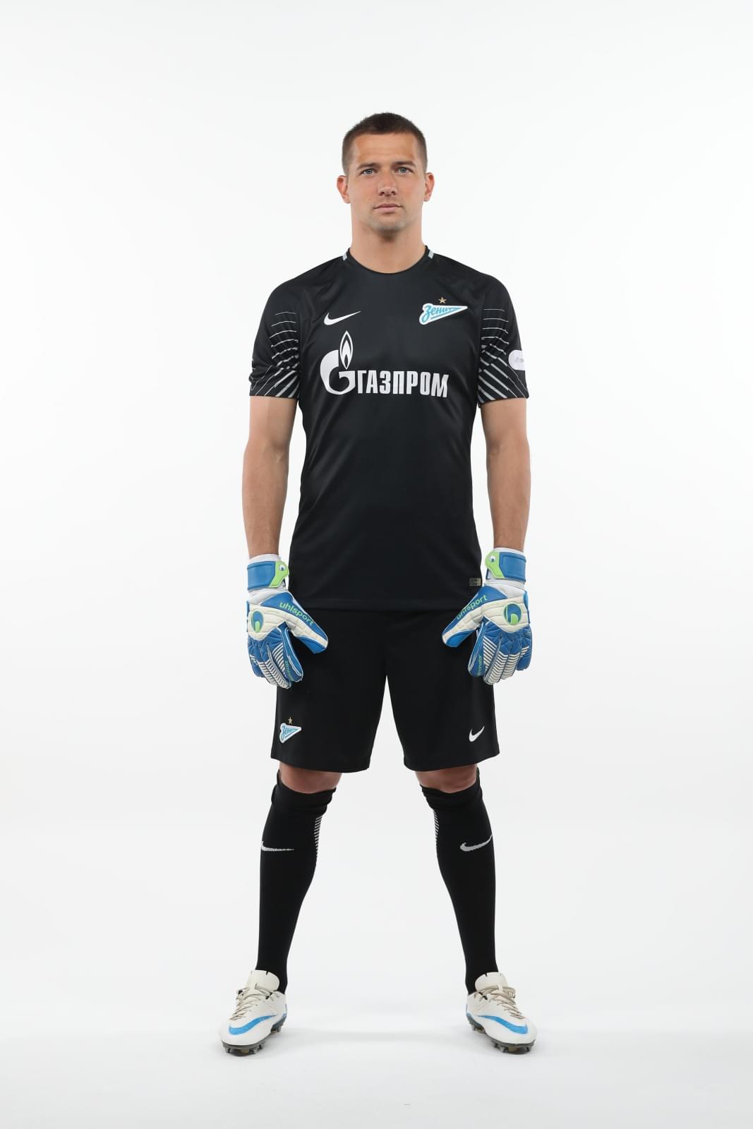 Фотосессия футболистов и тренеров основного состава ФК «Зенит» сезона 2017/2018