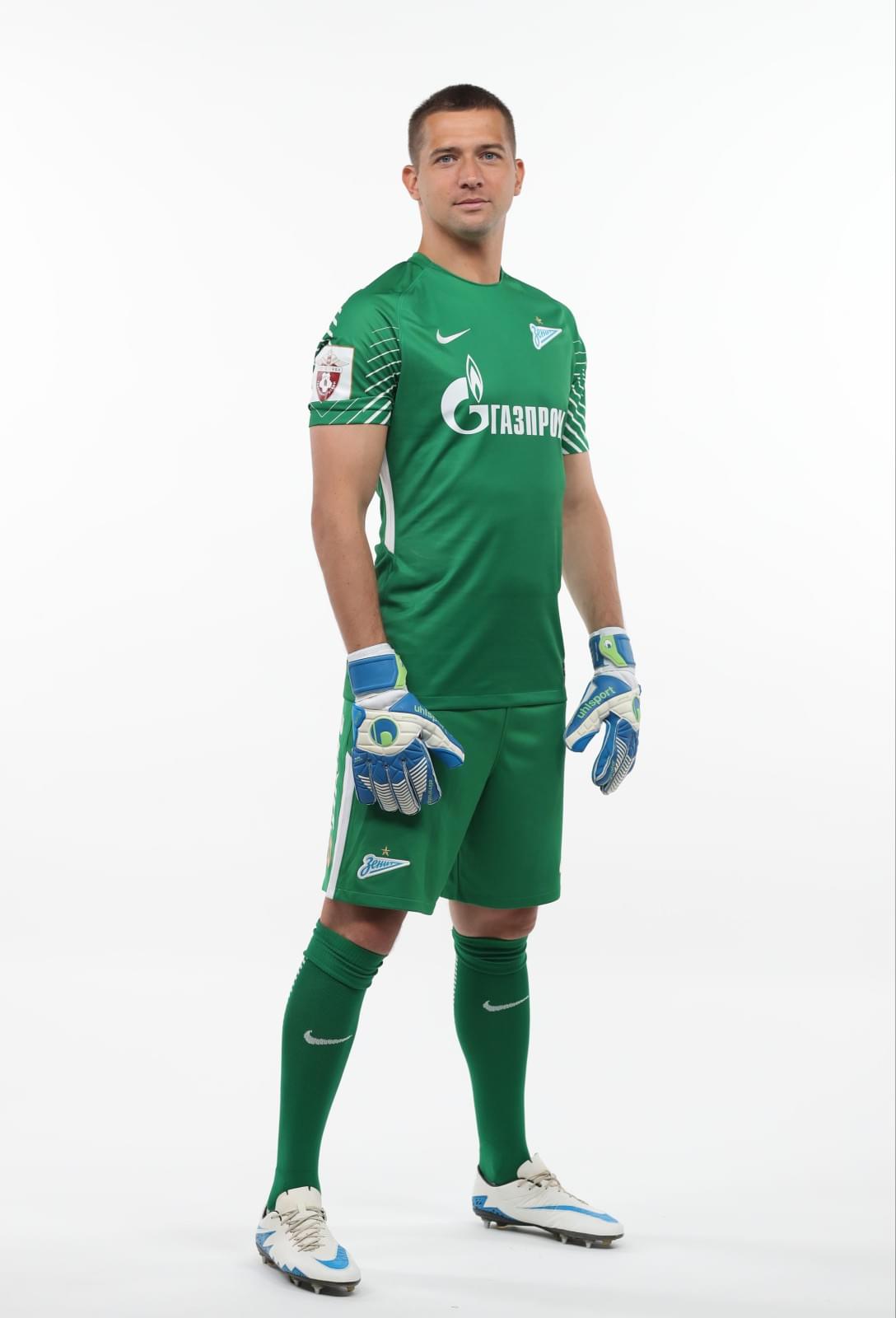 Фотосессия футболистов и тренеров основного состава ФК «Зенит» сезона 2017/2018