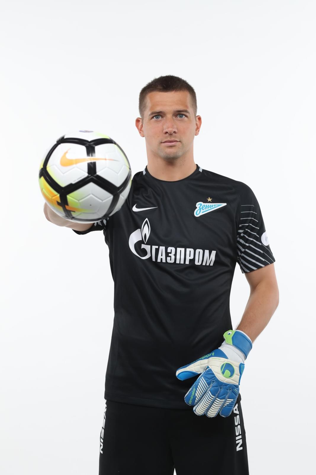 Фотосессия футболистов и тренеров основного состава ФК «Зенит» сезона 2017/2018