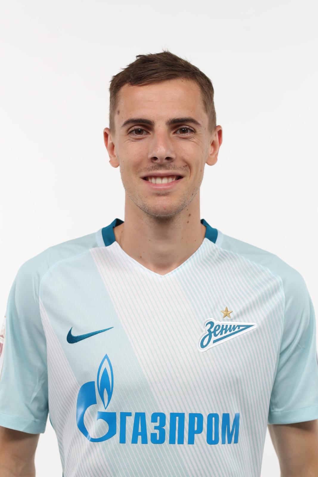 Фотосессия футболистов и тренеров основного состава ФК «Зенит» сезона 2017/2018