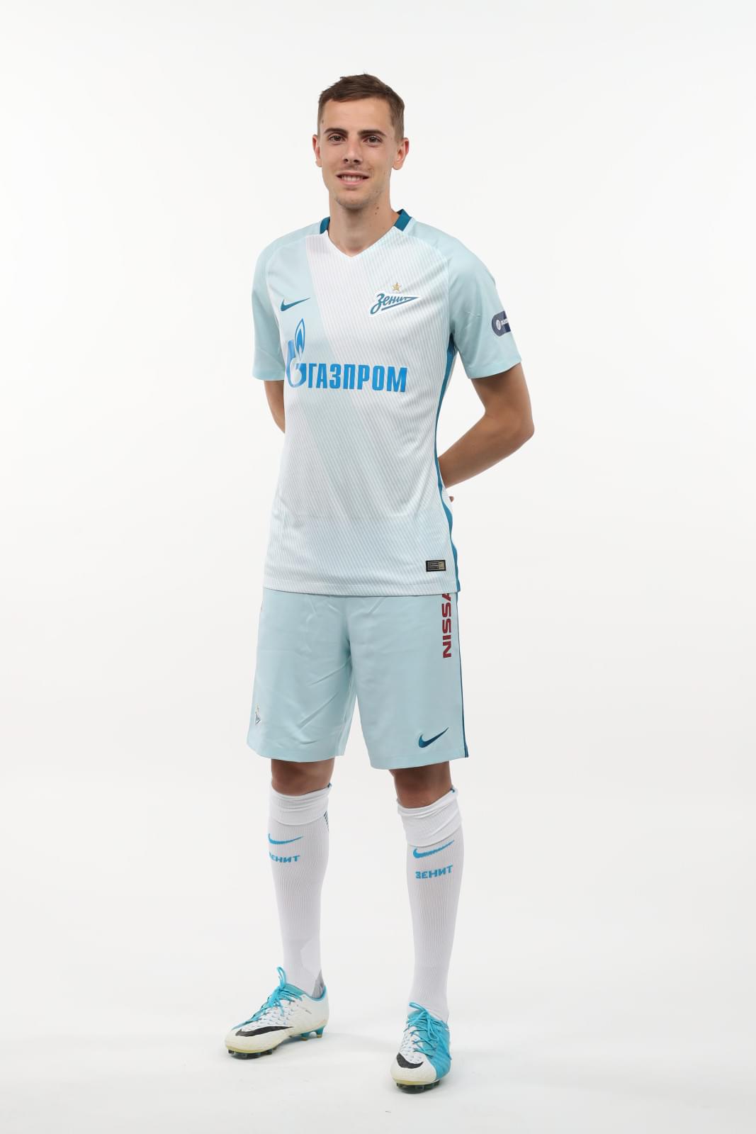 Фотосессия футболистов и тренеров основного состава ФК «Зенит» сезона 2017/2018