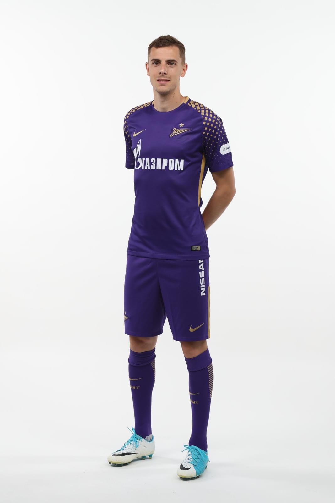 Фотосессия футболистов и тренеров основного состава ФК «Зенит» сезона 2017/2018