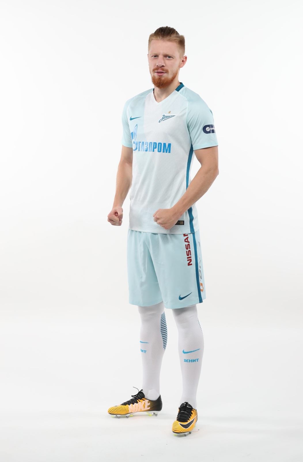 Фотосессия футболистов и тренеров основного состава ФК «Зенит» сезона 2017/2018