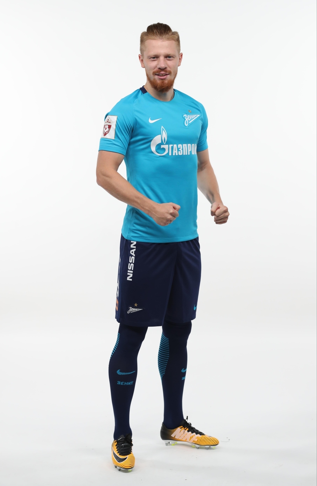 Фотосессия футболистов и тренеров основного состава ФК «Зенит» сезона 2017/2018