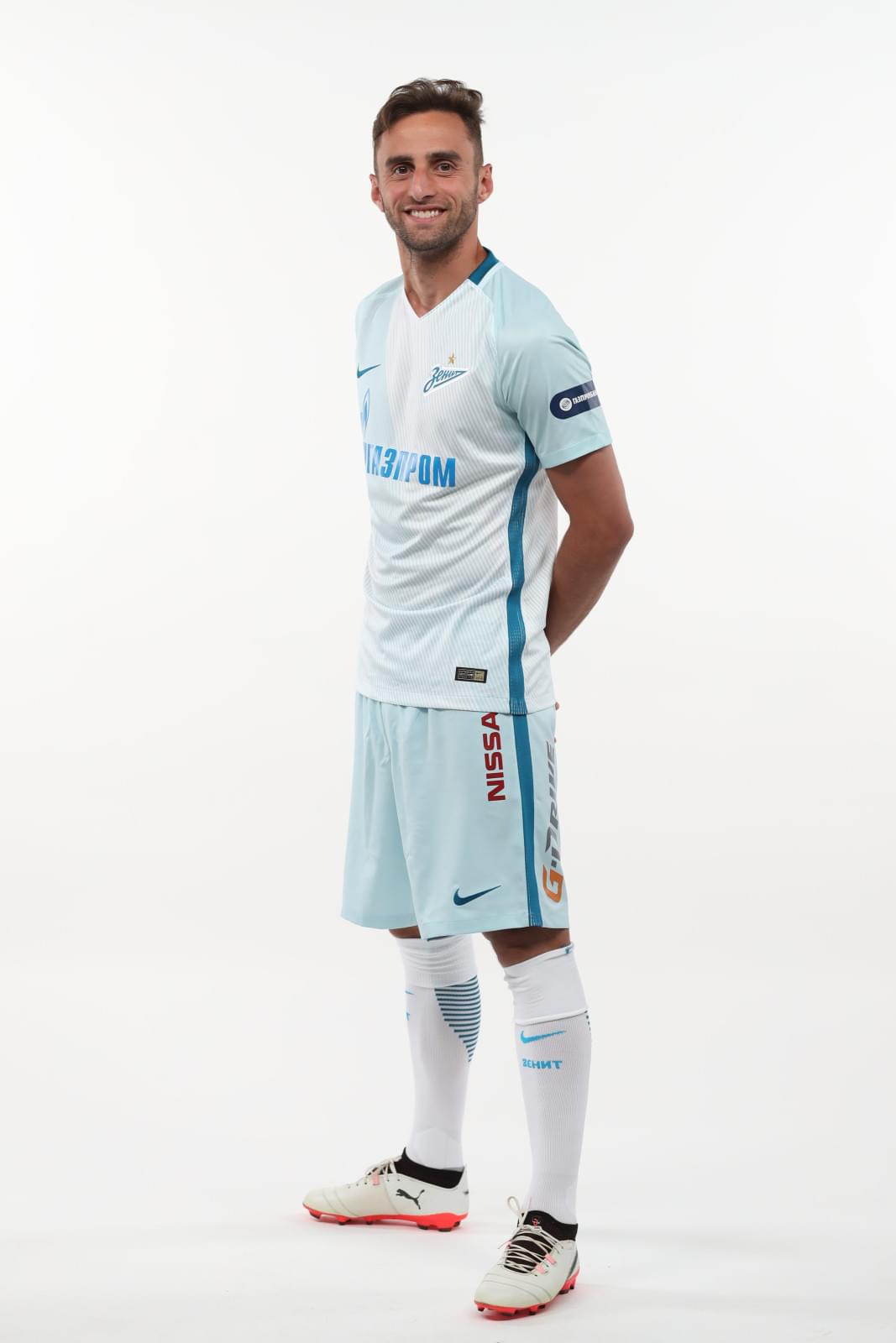 Фотосессия футболистов и тренеров основного состава ФК «Зенит» сезона 2017/2018