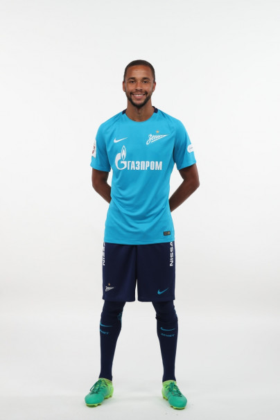 Фотосессия футболистов и тренеров основного состава ФК «Зенит» сезона 2017/2018