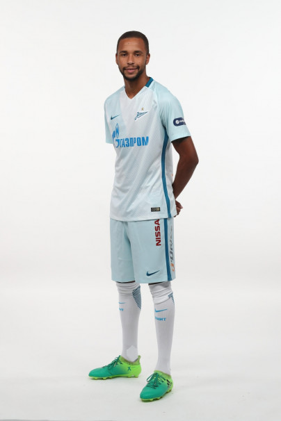 Фотосессия футболистов и тренеров основного состава ФК «Зенит» сезона 2017/2018