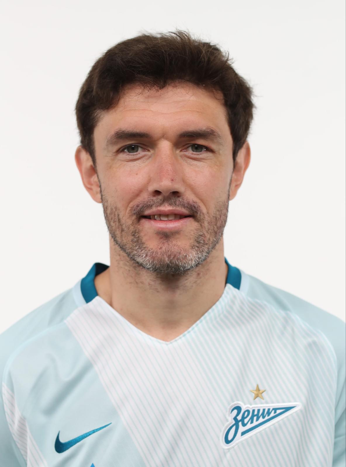 Фотосессия футболистов и тренеров основного состава ФК «Зенит» сезона 2017/2018